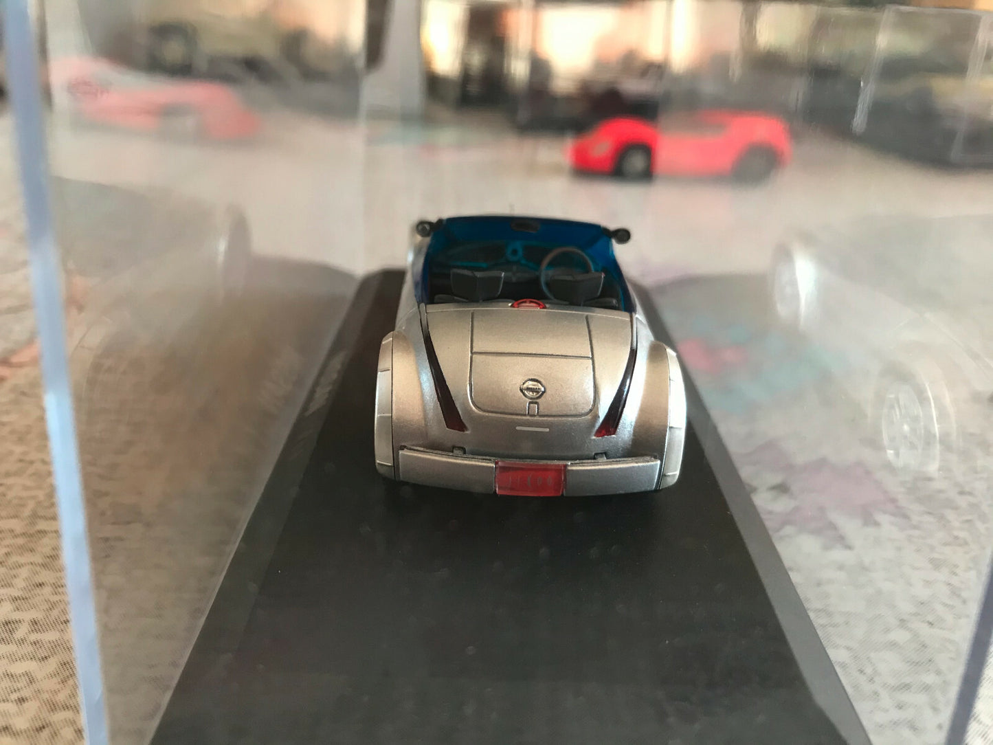 Voiture miniature Nissan Jikoo Norev Concept Car au 1/43