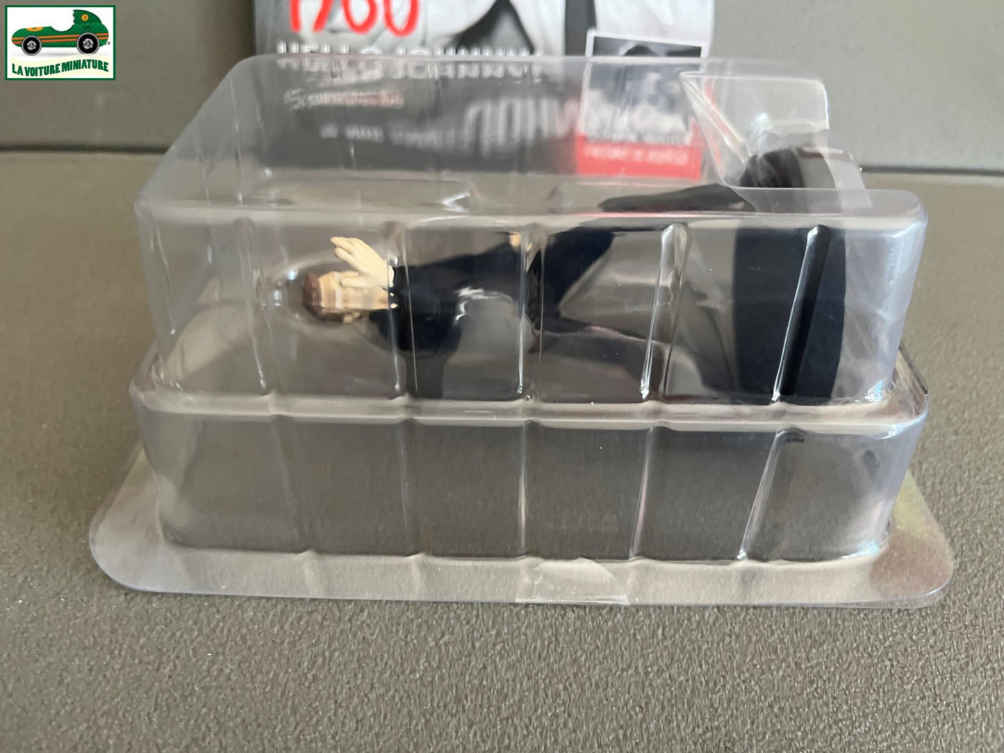 Figurine de Collection Johnny Hallyday + Livret N°60
