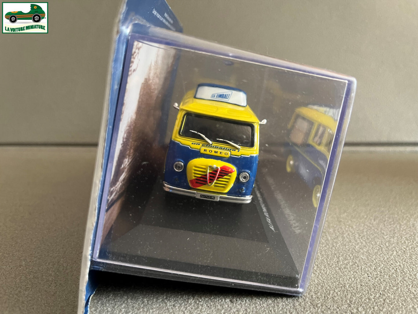 Voiture Miniature Alfa Romeo La Cimbali 1955 au 1/43