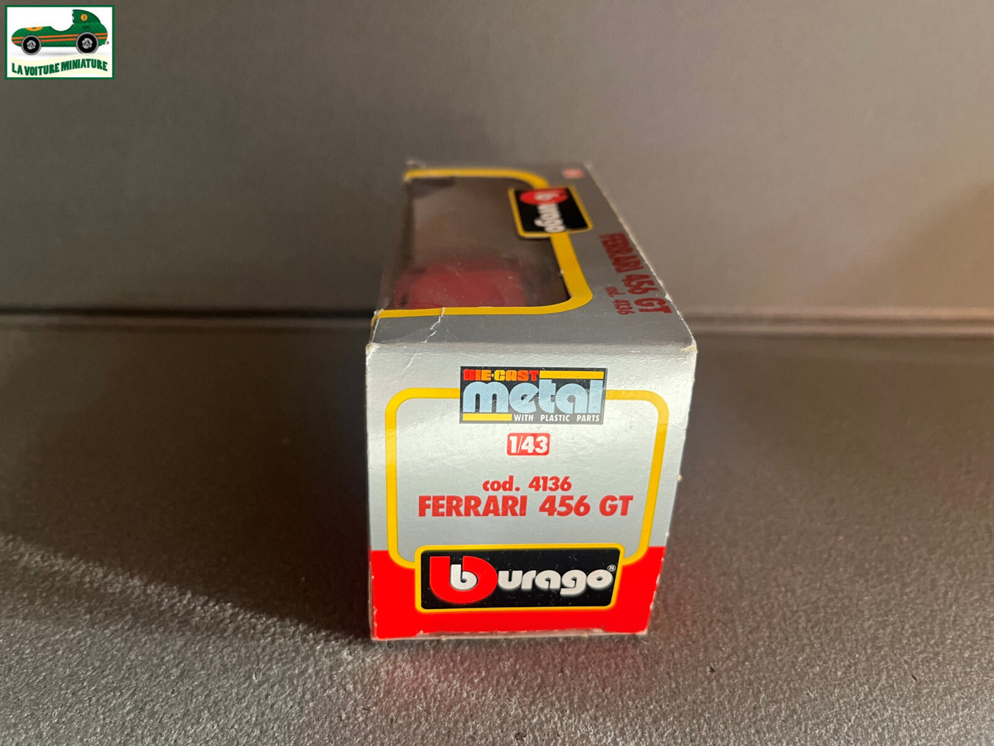 Voiture miniature Collection Ferrari 456 GT cod 4136 Burago 1/43
