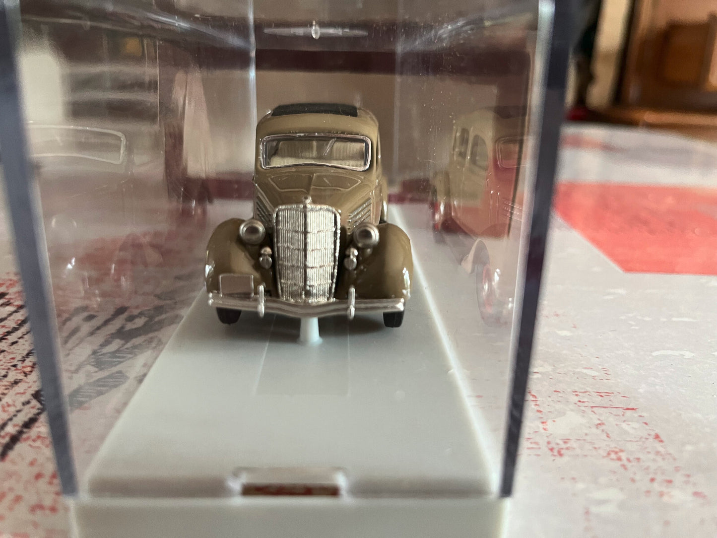 Voiture Miniature Ford 1935 Fordor Touring Sedan 42 Rextoys 1/43