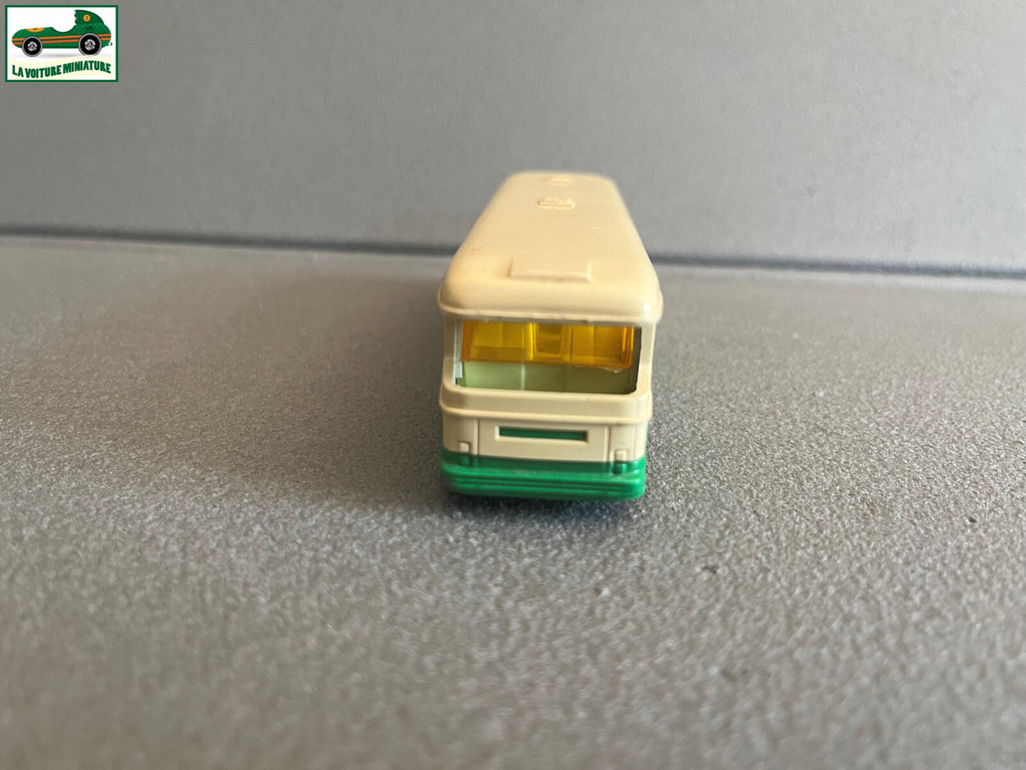 Ancienne Voiture Miniature Autobus Saviem Majorette France au 1/87