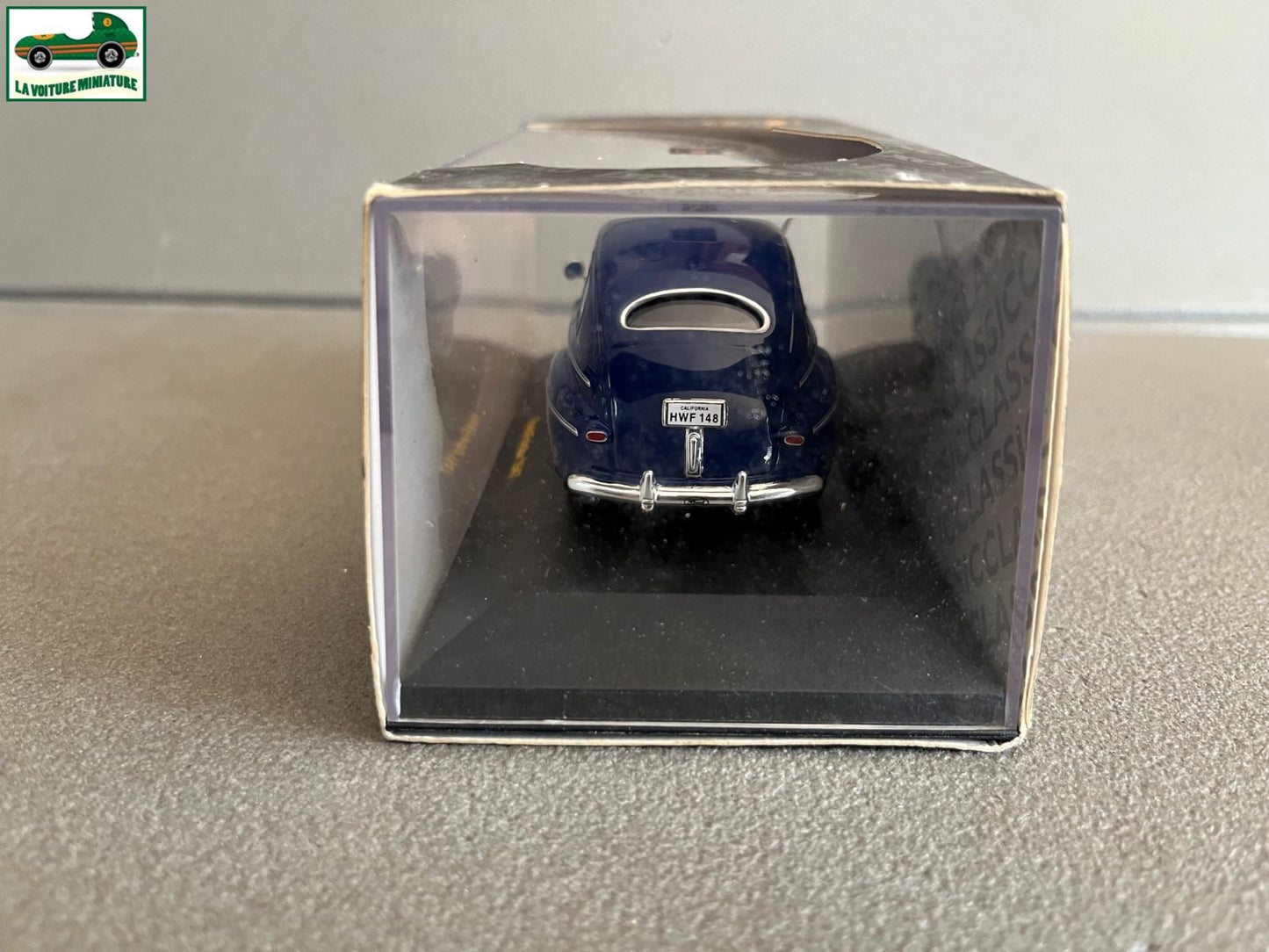 Voiture Miniature Ford Fordor 1947 Ixo au 1/43