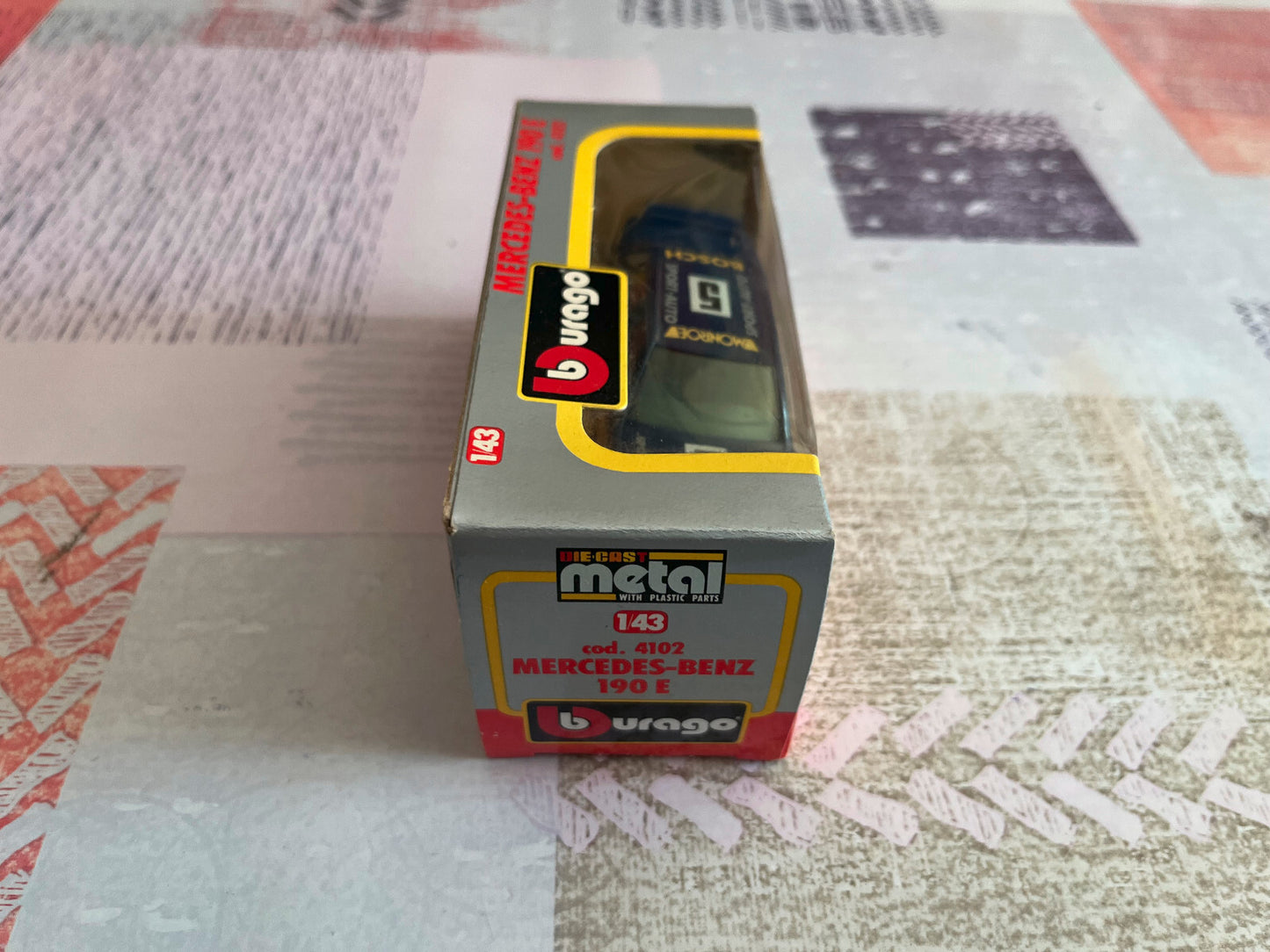 Voiture miniature Burago Mercedes Benz 190 E 4102 au 1/43