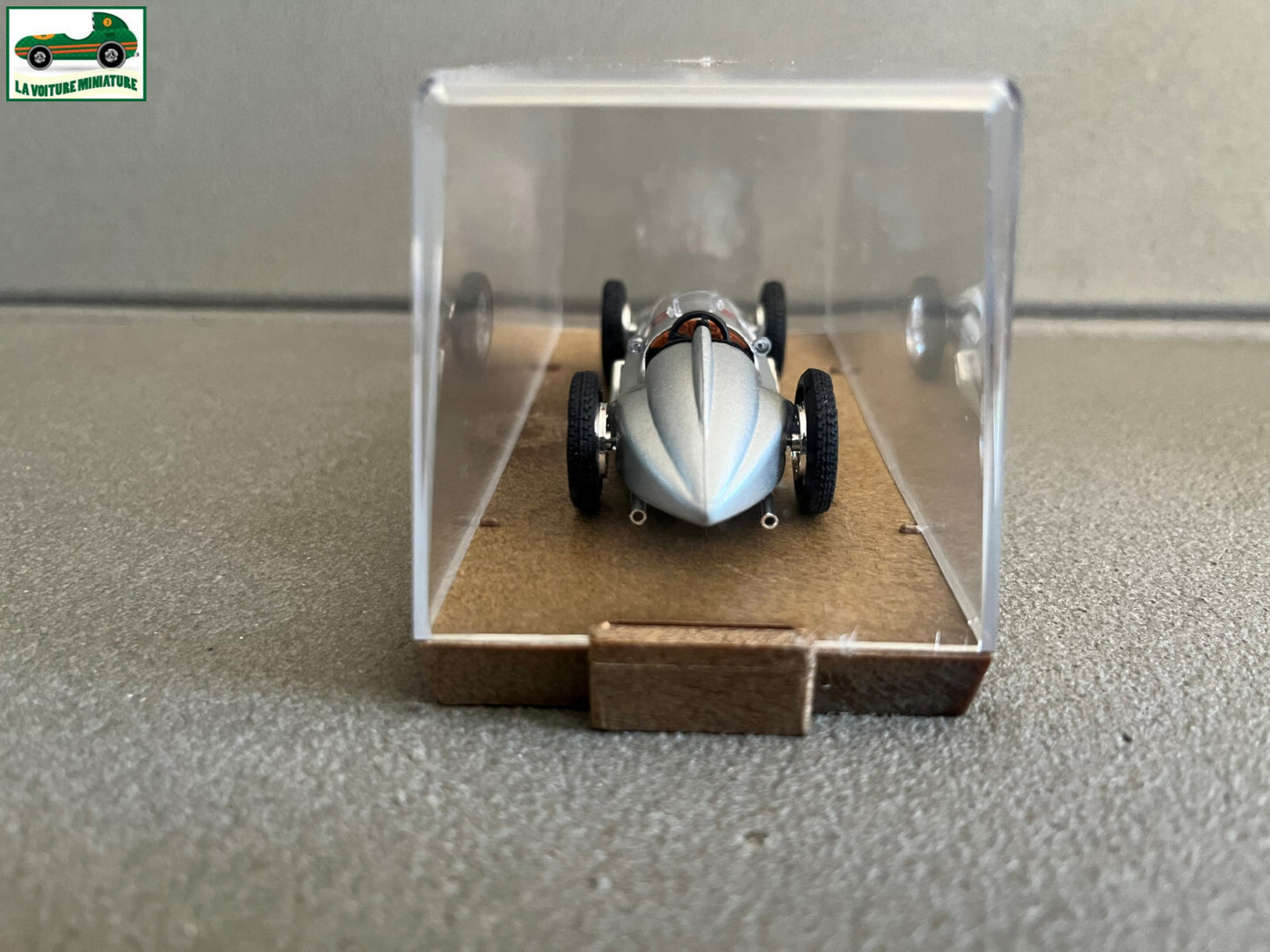 Voiture Miniature Mercedes Benz Course #12 Brumm au 1/43