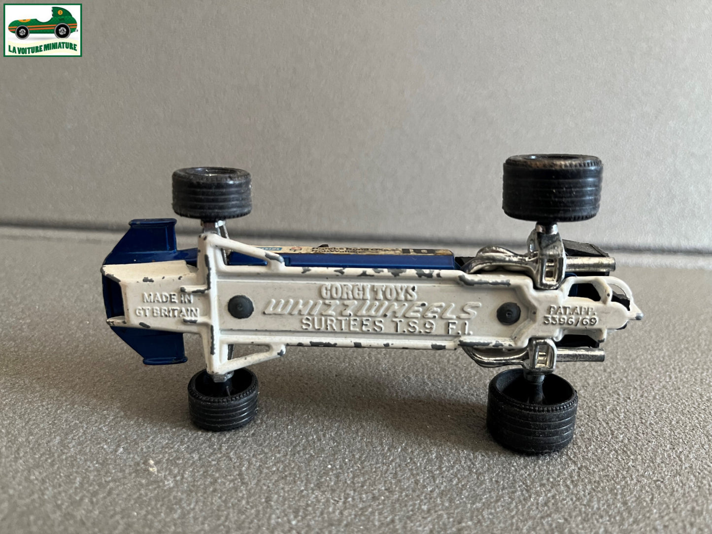 Ancienne Miniature Voiture Corgi Toys WhizzWheels Surtees T.S.9 F1 Epave
