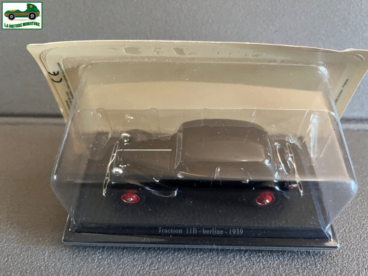 Voiture Miniature Citroen Traction 11B Berline 1939 au 1/43
