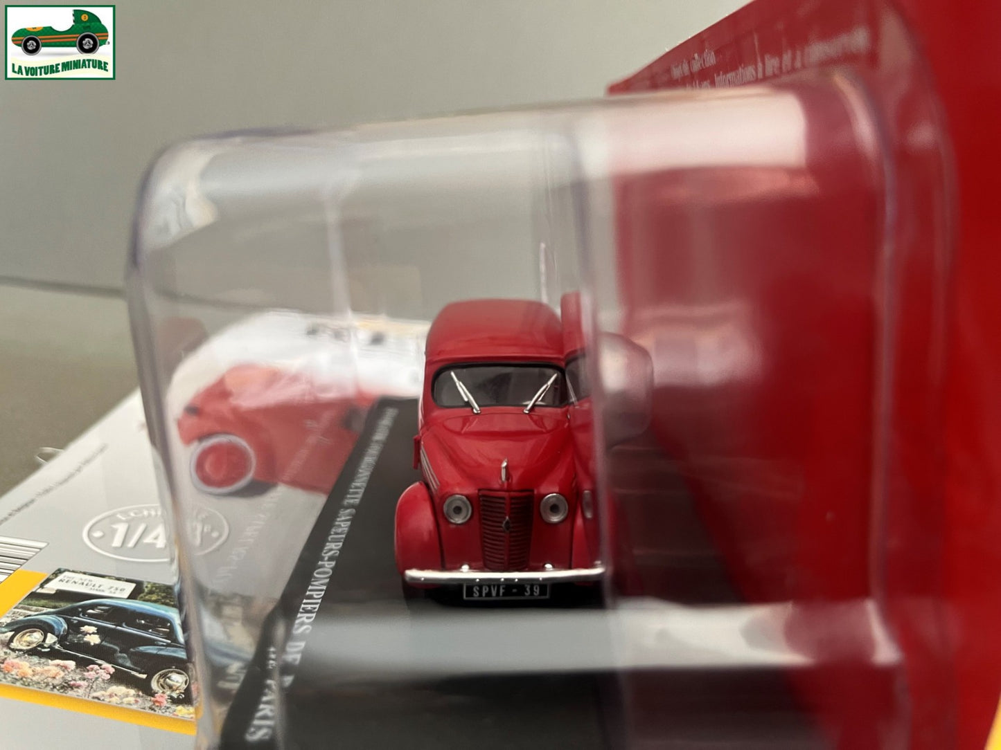 Voiture Miniature Utilitaire Renault Juvaquatre Pompiers Paris Hachette 1/43