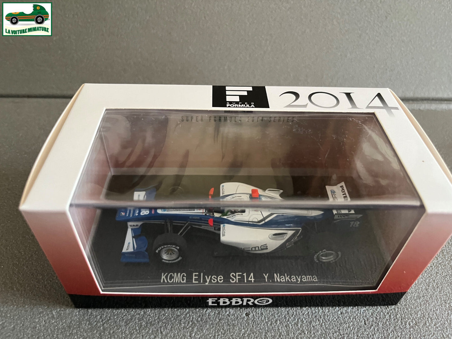 Voiture Miniature KCMG Elyse SF14 Formula 2014 F1 Ebbro au 1/43