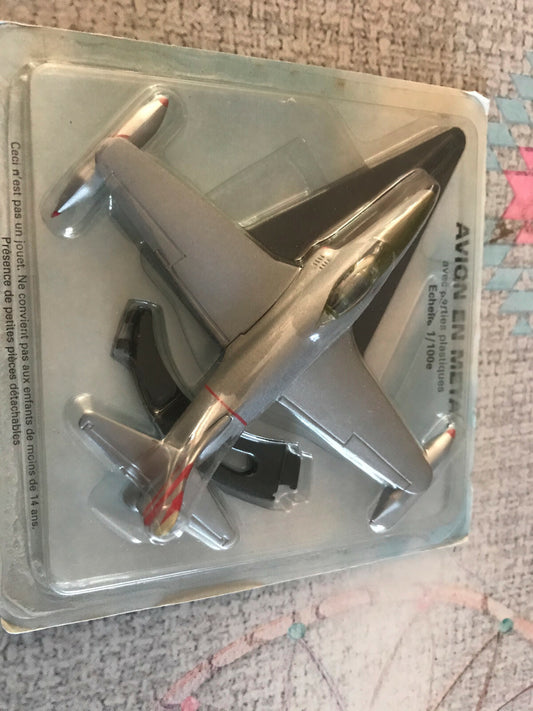 Avion miniature Militaire LOCKHEED F-80C Shooting Star 1/100