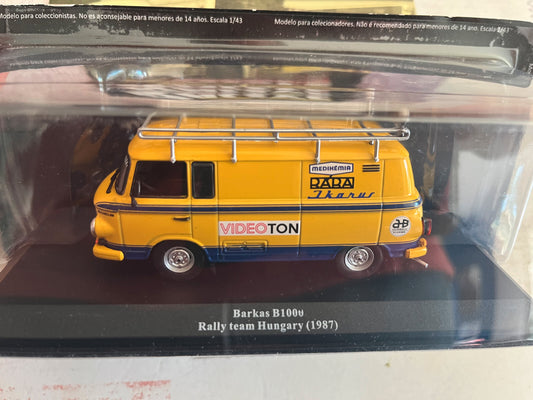 Miniature Camion Voiture Assistance Rallye Barkas B1000 Hungary Team 1987 1/43