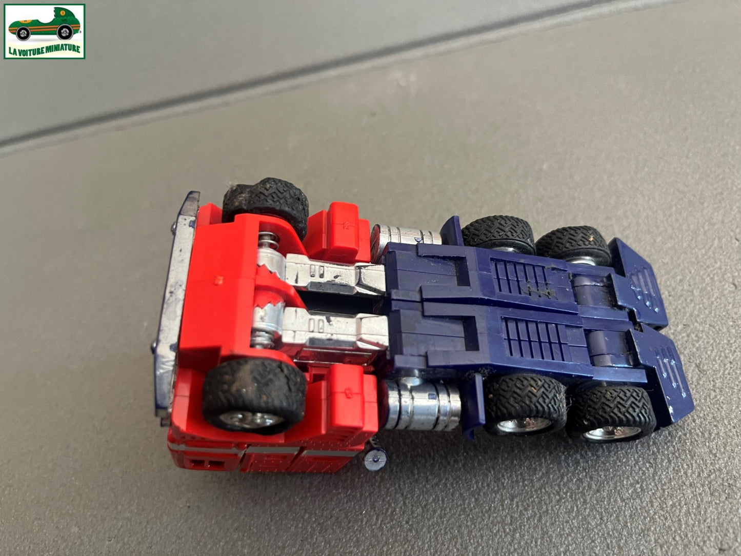 Ancienne Voiture Miniature Camion Transformers G1 1984 Optimus Prime