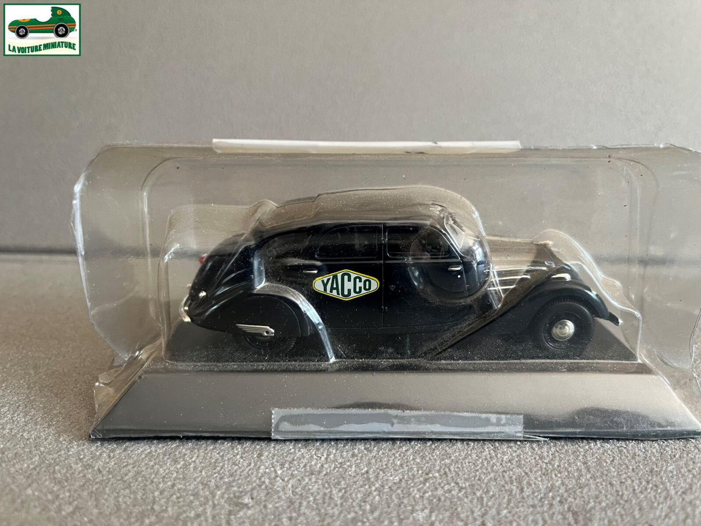 Voiture Miniature Peugeot 402 Yacco Delphine II 1936 Norev Hachette 1/43