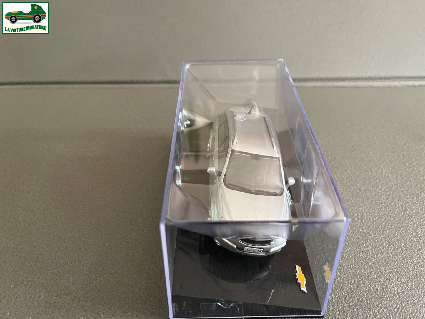 Voiture miniature Américaine Chevrolet Captiva 2008 au 1/43