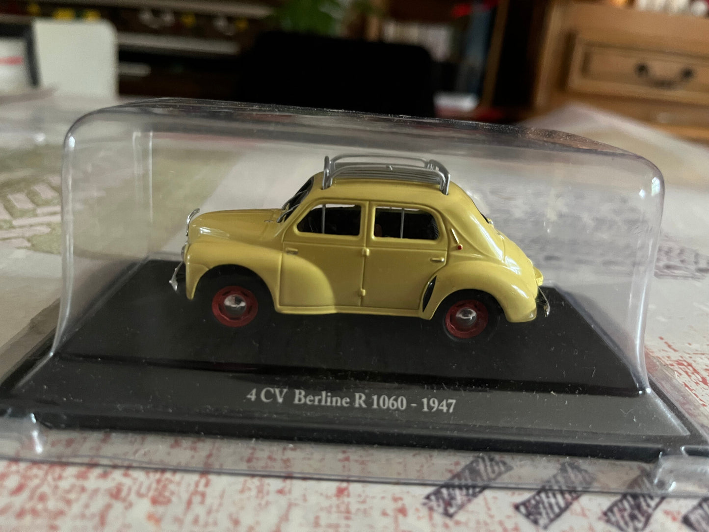 Voiture miniature Renault 4CV 4 CV Type R 1060 1947 1/43