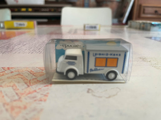 Voiture Miniature Camion Matador 1400 Epoche Made in Germany 1/87 HO