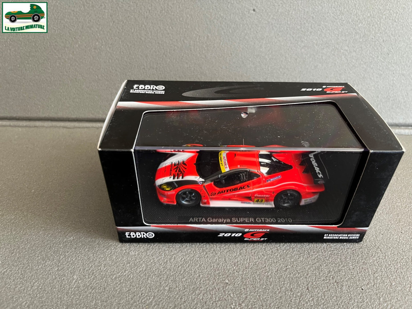 Voiture Miniature Arta Garaiya Super GT300 2010 Ebbro au 1/43