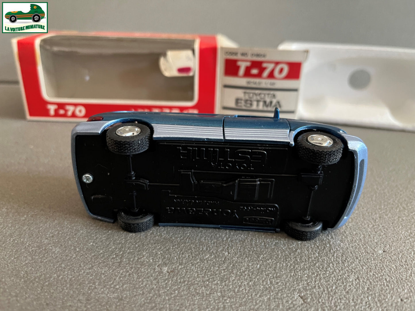 Ancienne Voiture Miniature Toyota Estima Diapet T-70 Japan au 1/40