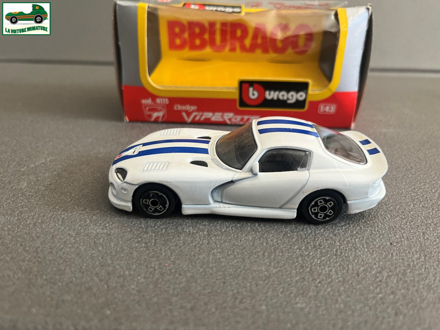 Voiture miniature Burago Dodge Viper GTS Coupé 4115 au 1/43