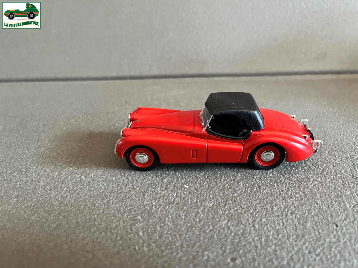 Ancienne Miniature Voiture Brumm Jaguar XK 120 Italy au 1/43