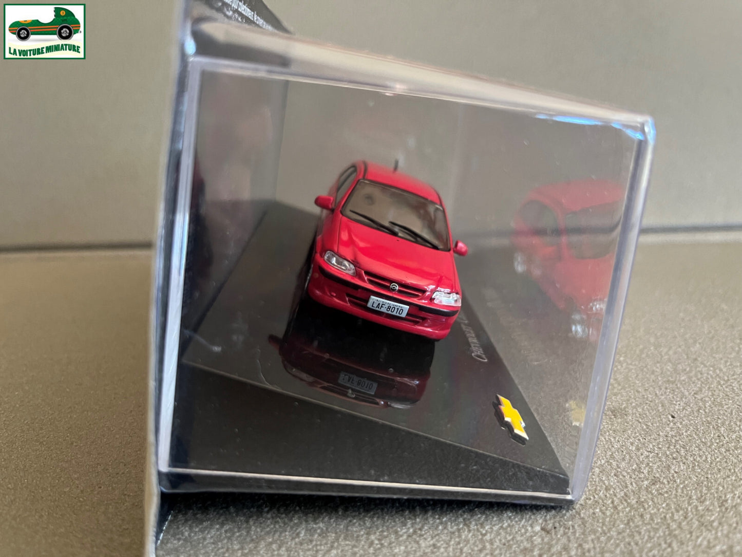 Voiture miniature Américaine Chevrolet Celta 1.0 2000 au 1/43