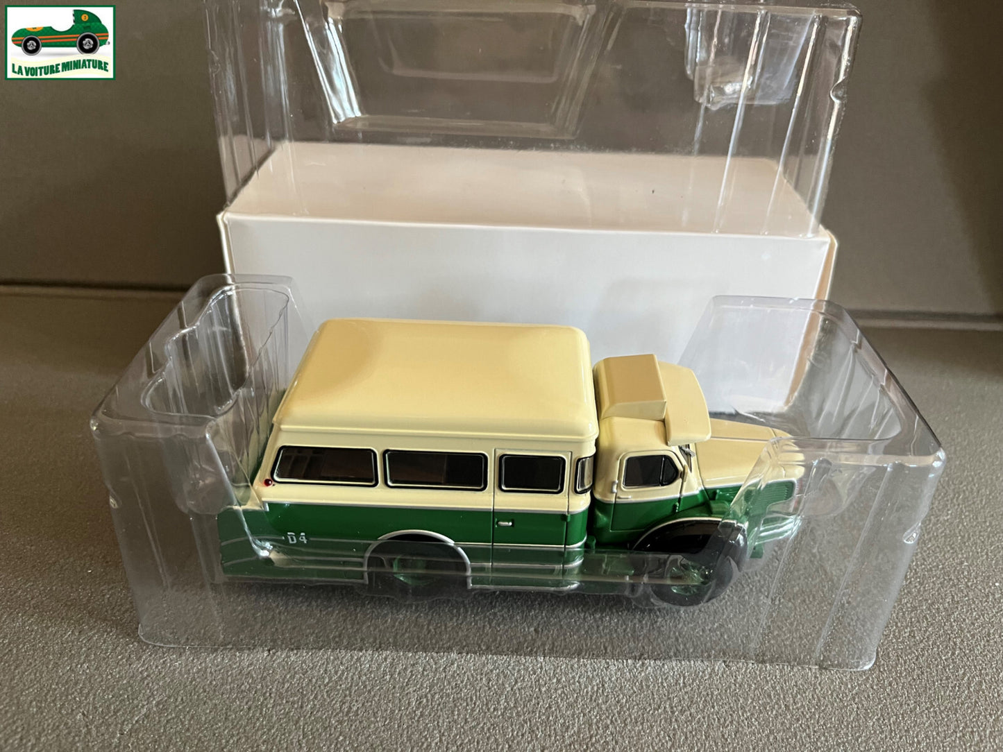 Voiture miniature Camion Berliet GLM 10 Dépanneuse RATP Bus Hachette 1/43