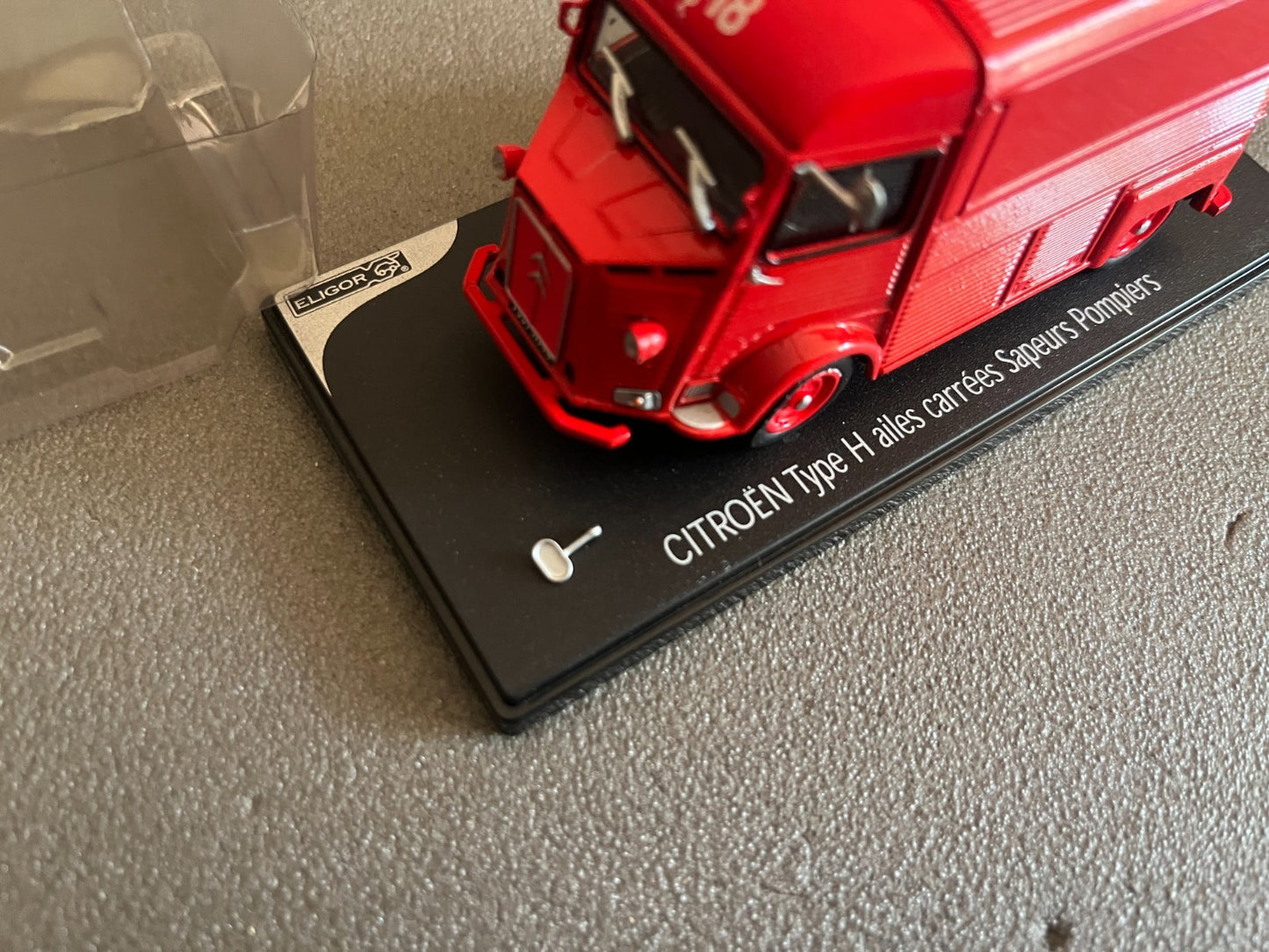 Voiture Miniature Camion Pompiers Citroen Type H ailes carrées Eligor au 1/43