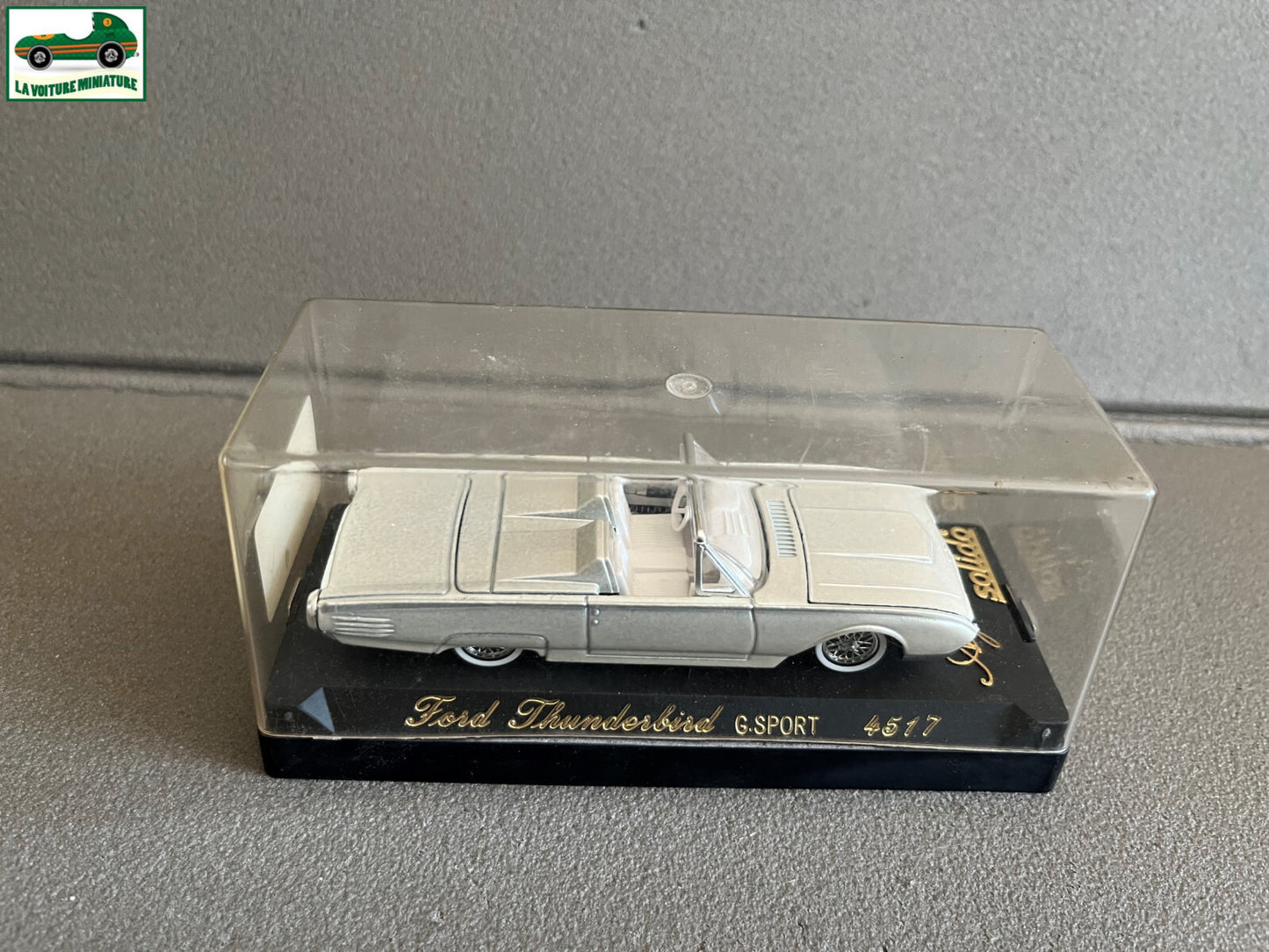 Voiture Miniature Ford Thunderbird G-Sport 4517 Solido au 1/43
