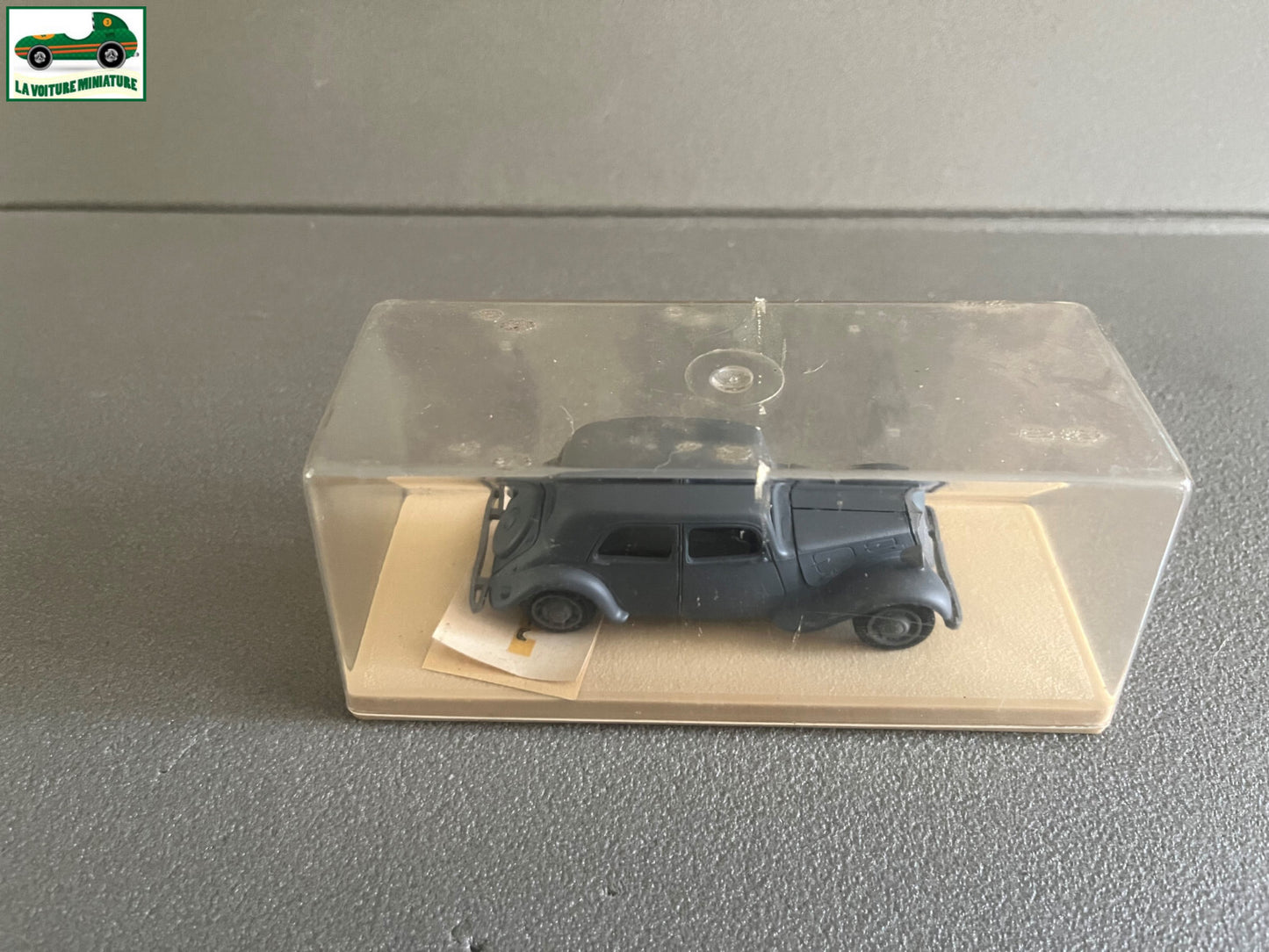 Voiture miniature Citroen Traction Grise Eligor France 1/43