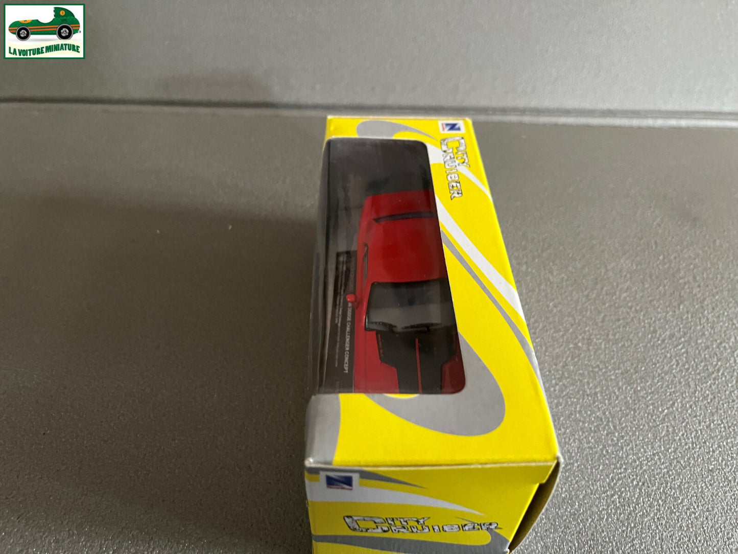 Voiture miniature 2006 Dodge Challenger Concept NewRay City Cruiser au 1/48