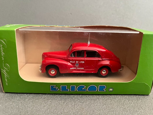 Voiture miniature Peugeot 203 secours pompiers Lyon Eligor France au 1/43