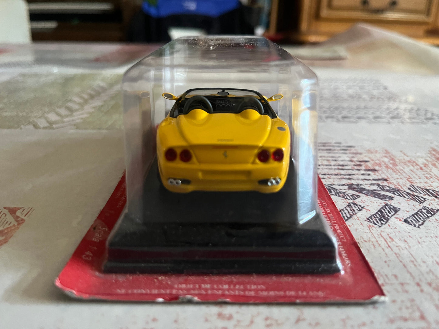 Voiture miniature Collection Ferrari 550 Barchetta Pininfarina Ixo Fabbri 1/43