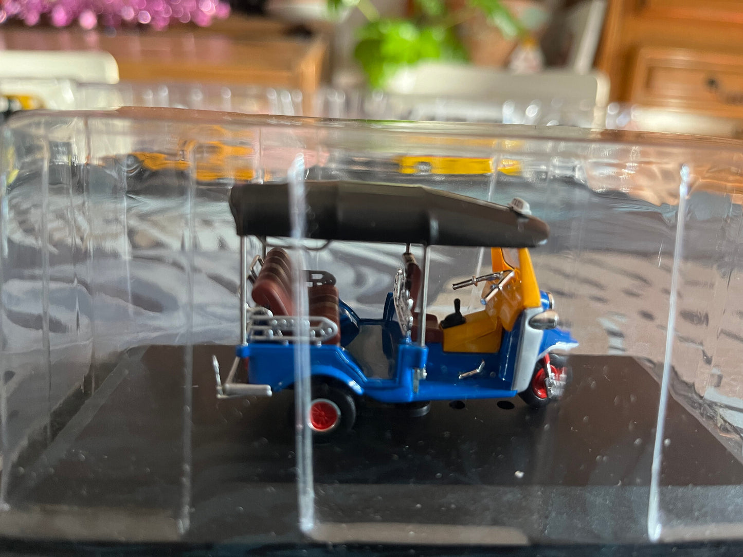 Voiture Miniature Tuk Tuk Bangkok 1980 Taxi Du Monde 1/43