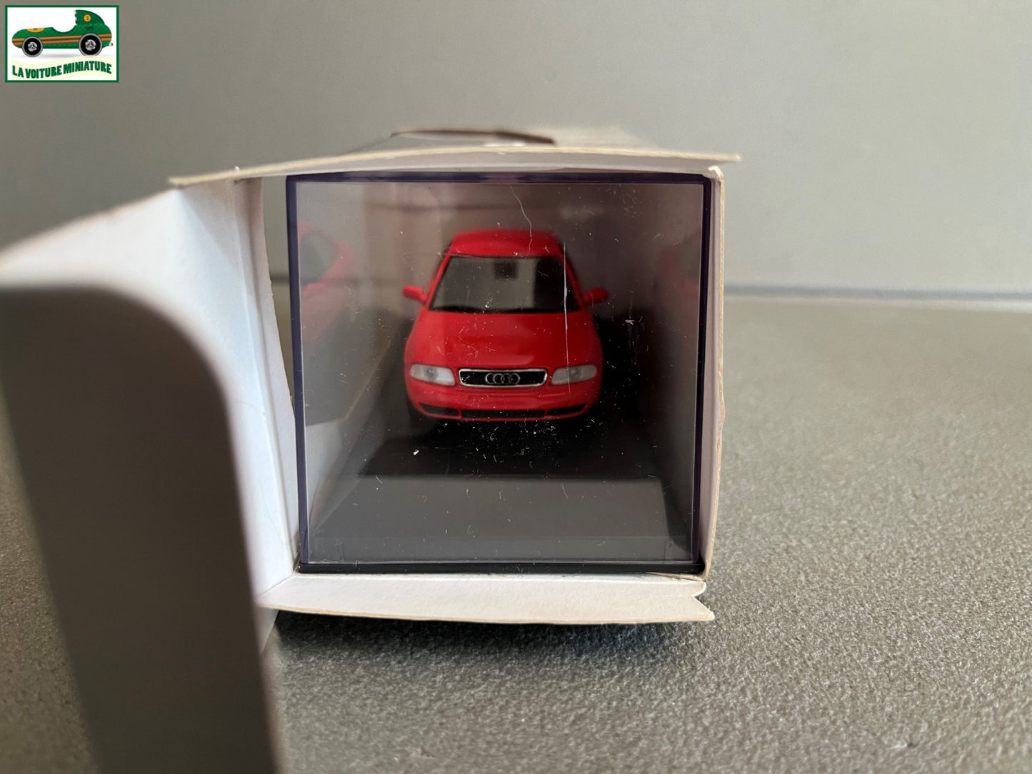 Voiture Miniature Audi A4 Minichamps au 1/43