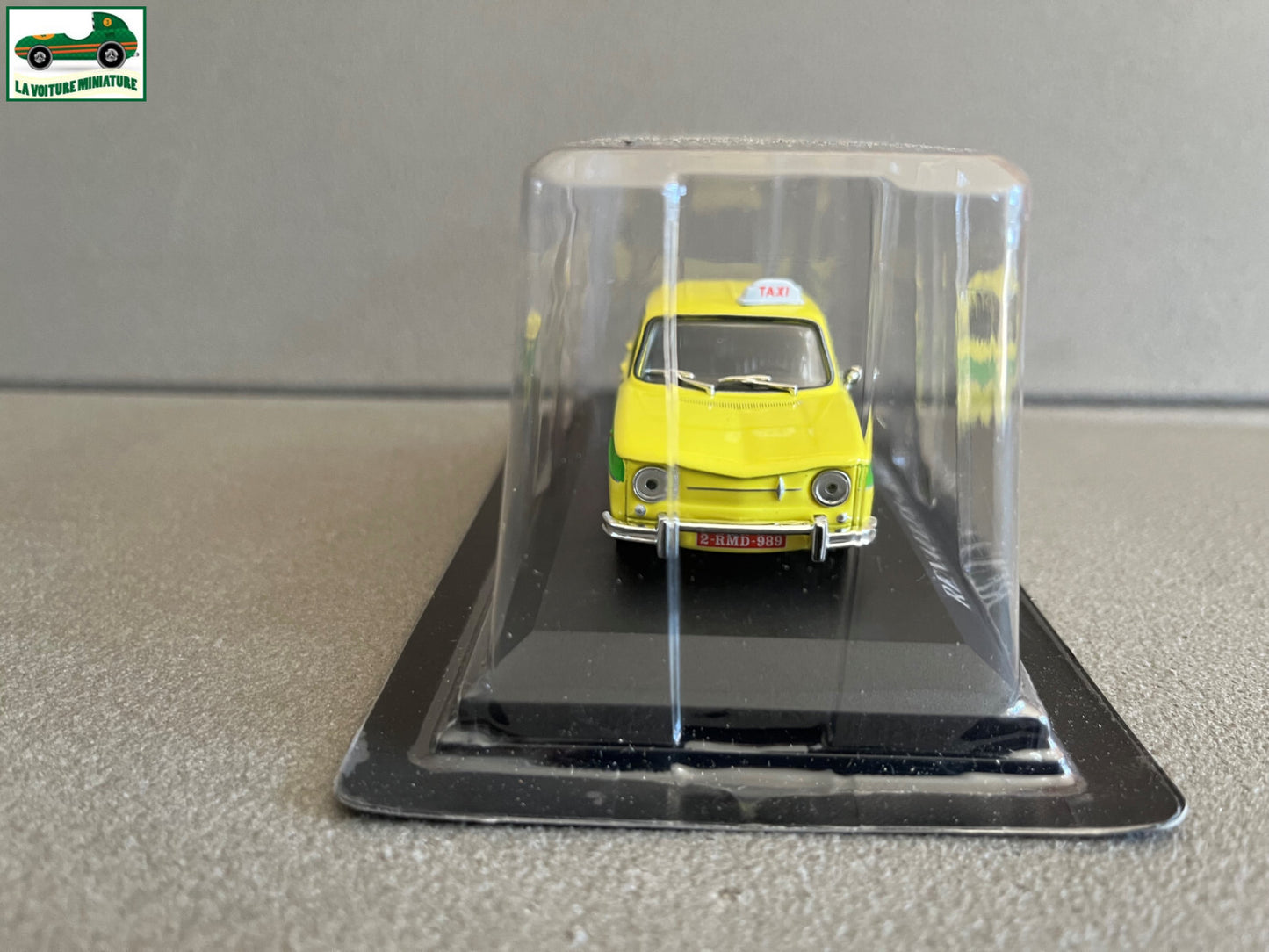 Voiture Miniature Renault 8 Bamako 1970 Taxi Du Monde au 1/43 Altaya
