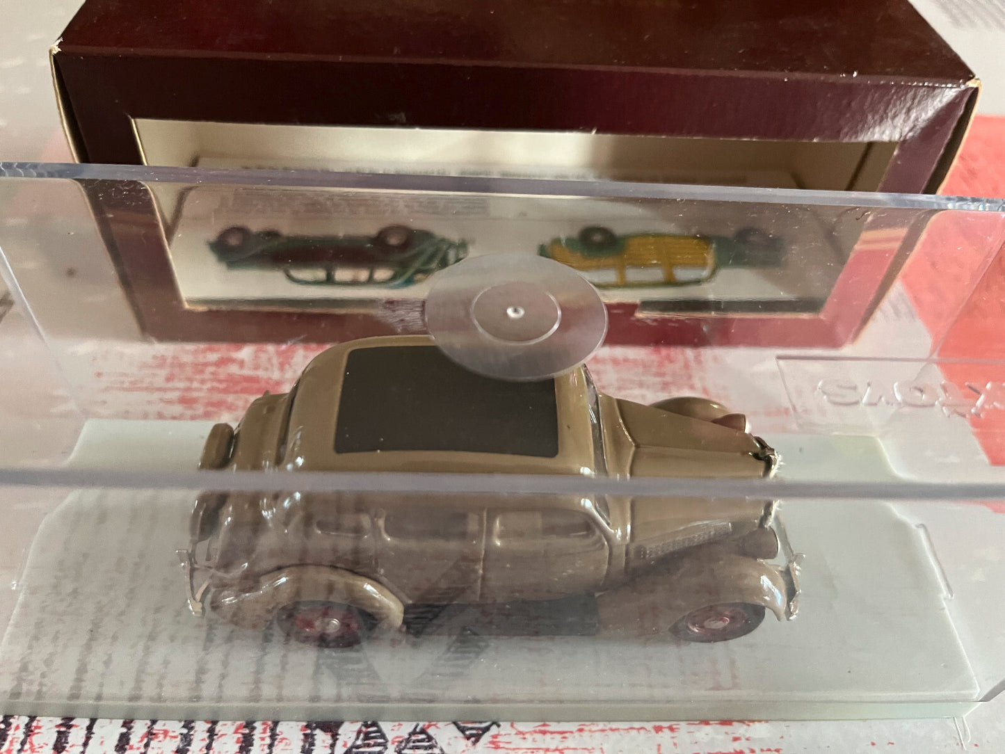 Voiture Miniature Ford 1935 Fordor Touring Sedan 42 Rextoys 1/43