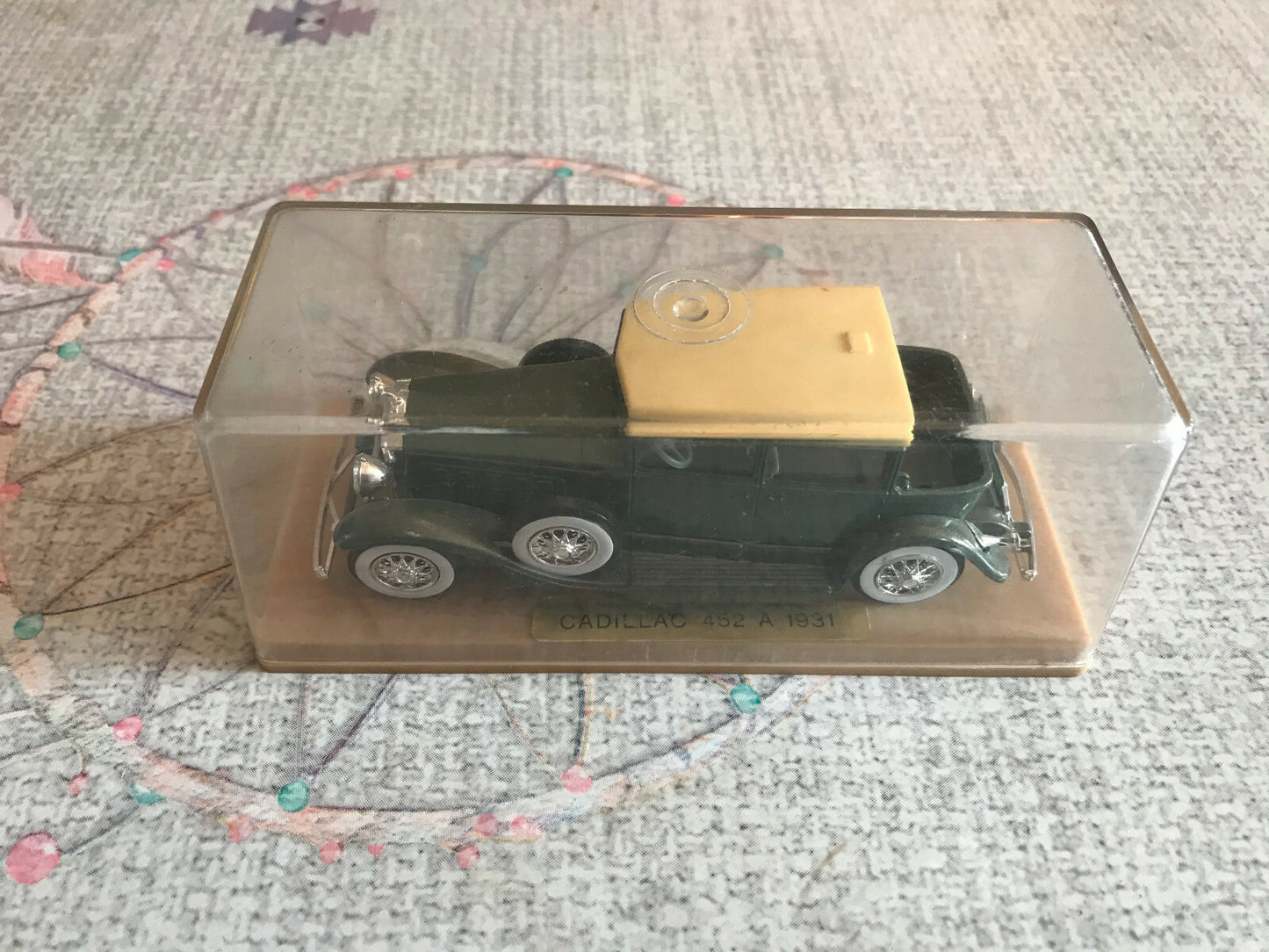Voiture Miniature Cadillac 452 A 1931 Solido au 1/43