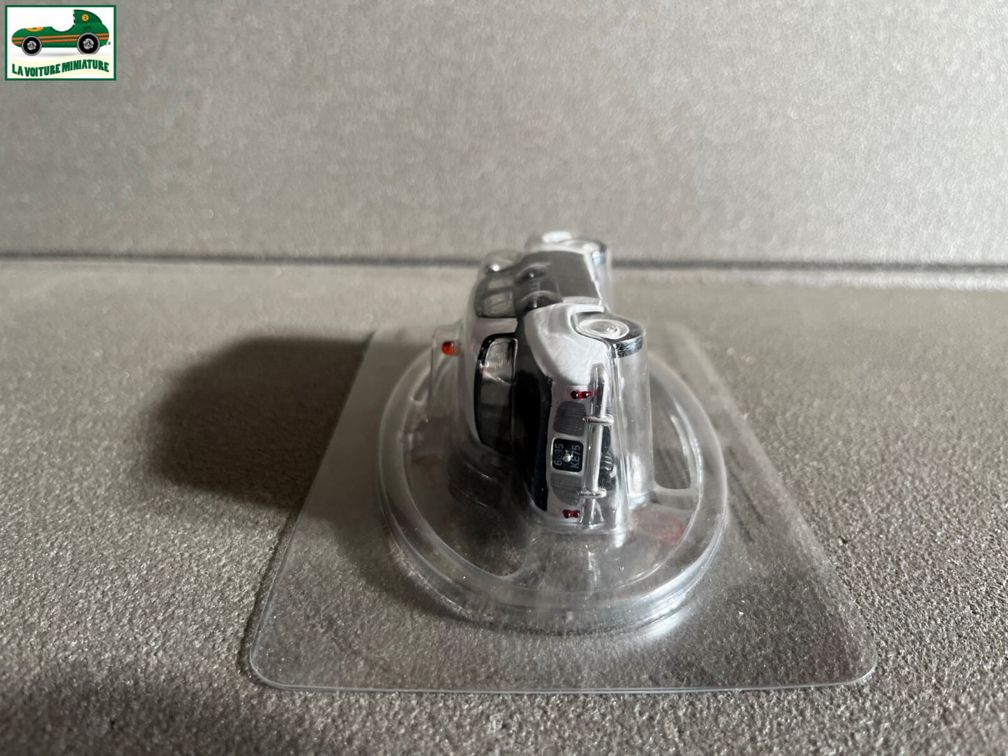 Voiture Miniature Renault Dauphine Police Norev Hachette 1/43