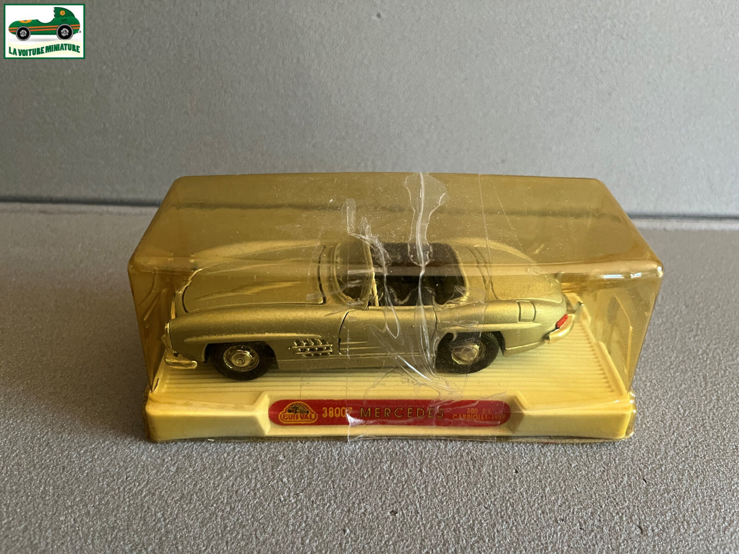 Voiture miniature Mercedes Benz 300 SL Guisval au 1/30