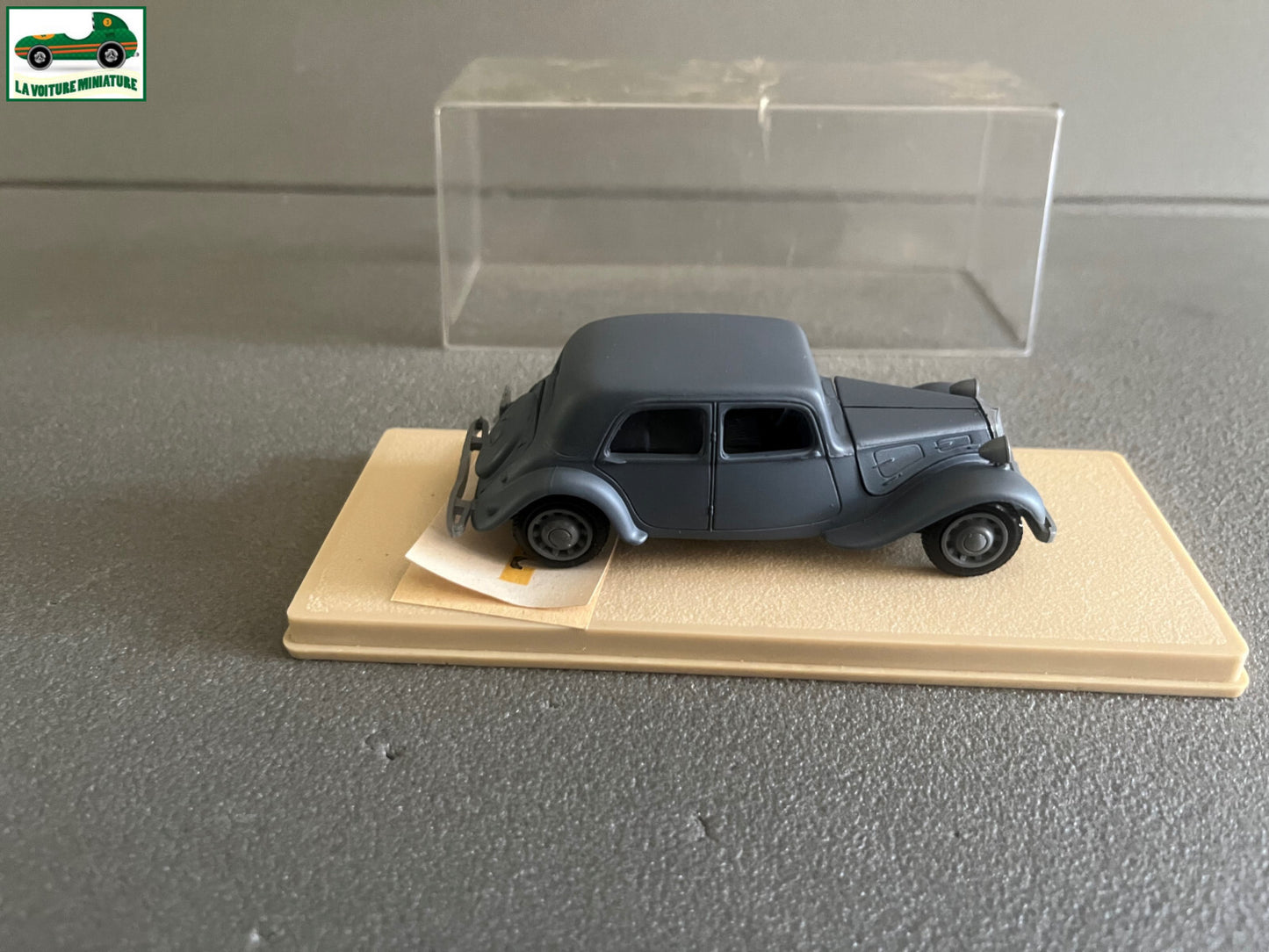 Voiture miniature Citroen Traction Grise Eligor France 1/43