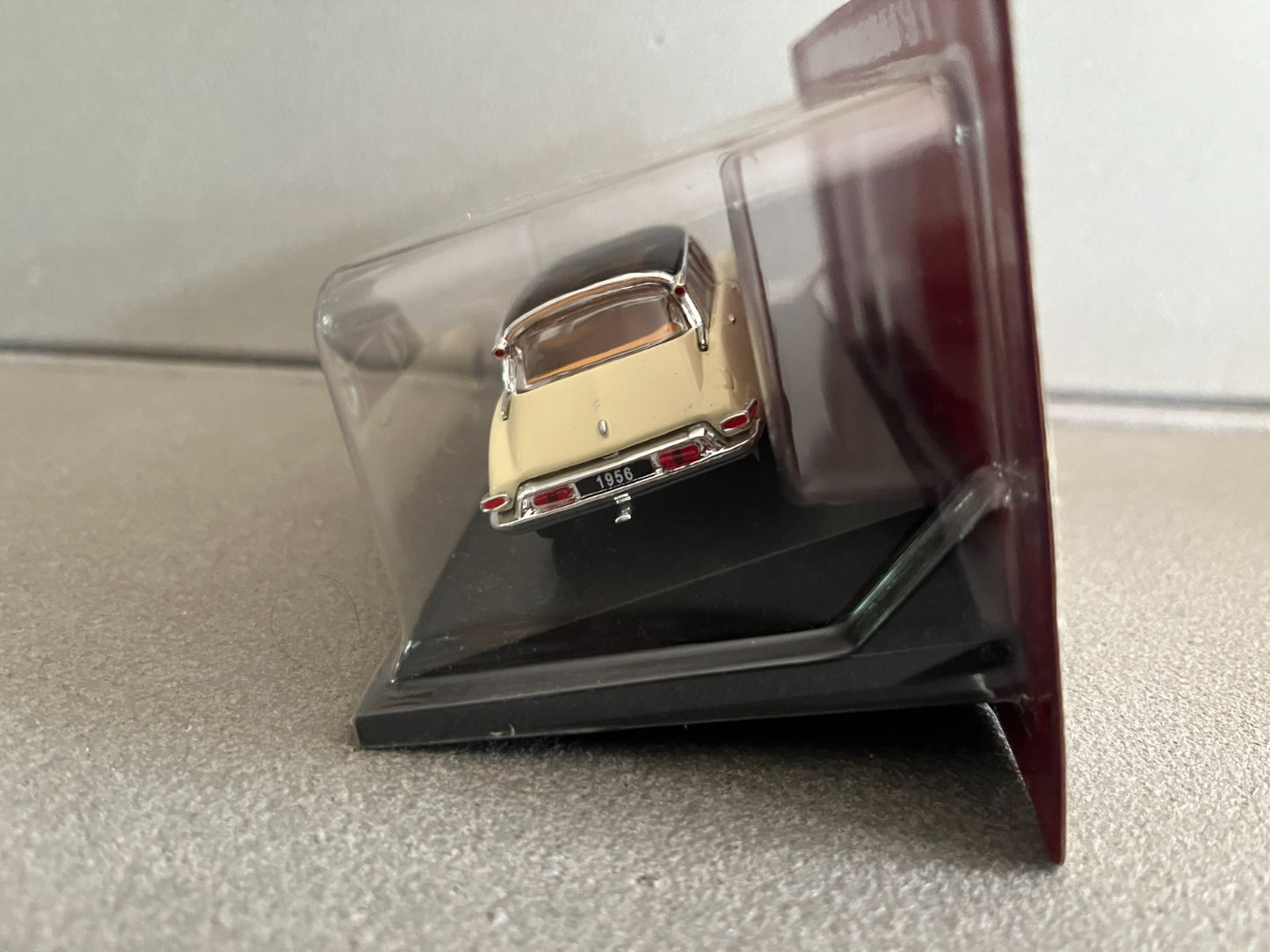 Voiture Miniature Citroen DS 19 1956 au 1/43