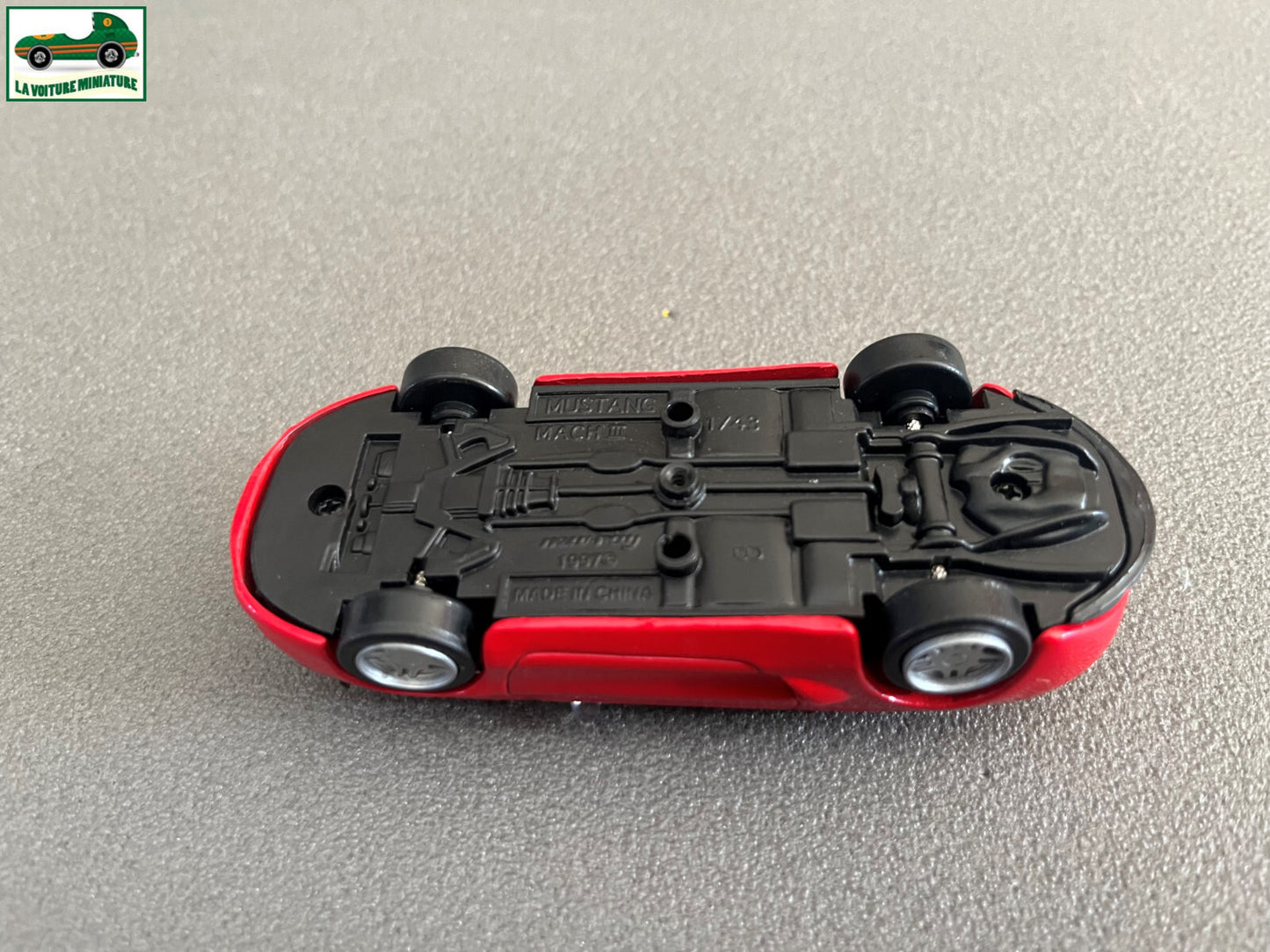 Voiture Miniature Ford Mustang Mach III NewRay 1/43