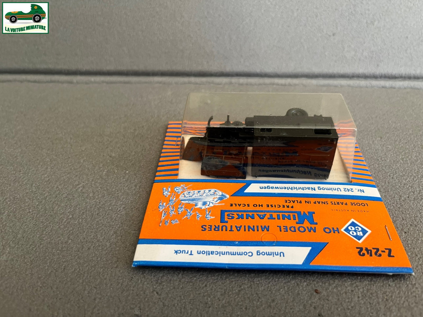Miniature Engin Militaire Camion Z-242 Unimog Truck Roco Minitanks 1/87 HO