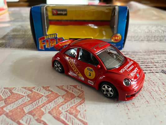 Voiture miniature Volkswagen New Beetle Cup Burago Street Fire 1/43
