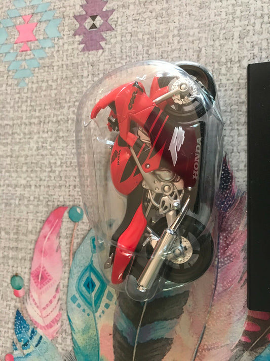 Moto miniature Honda CBR F4 Motos à Collectionner Maisto Altaya 1/18
