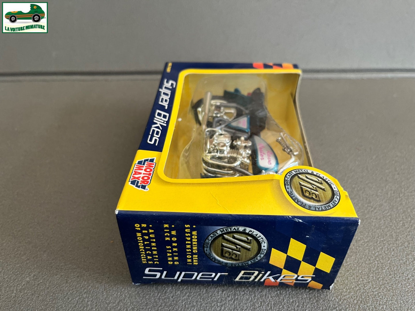 Moto miniature Rave Master 1000 cc Super Bikes Motor Max 1/18