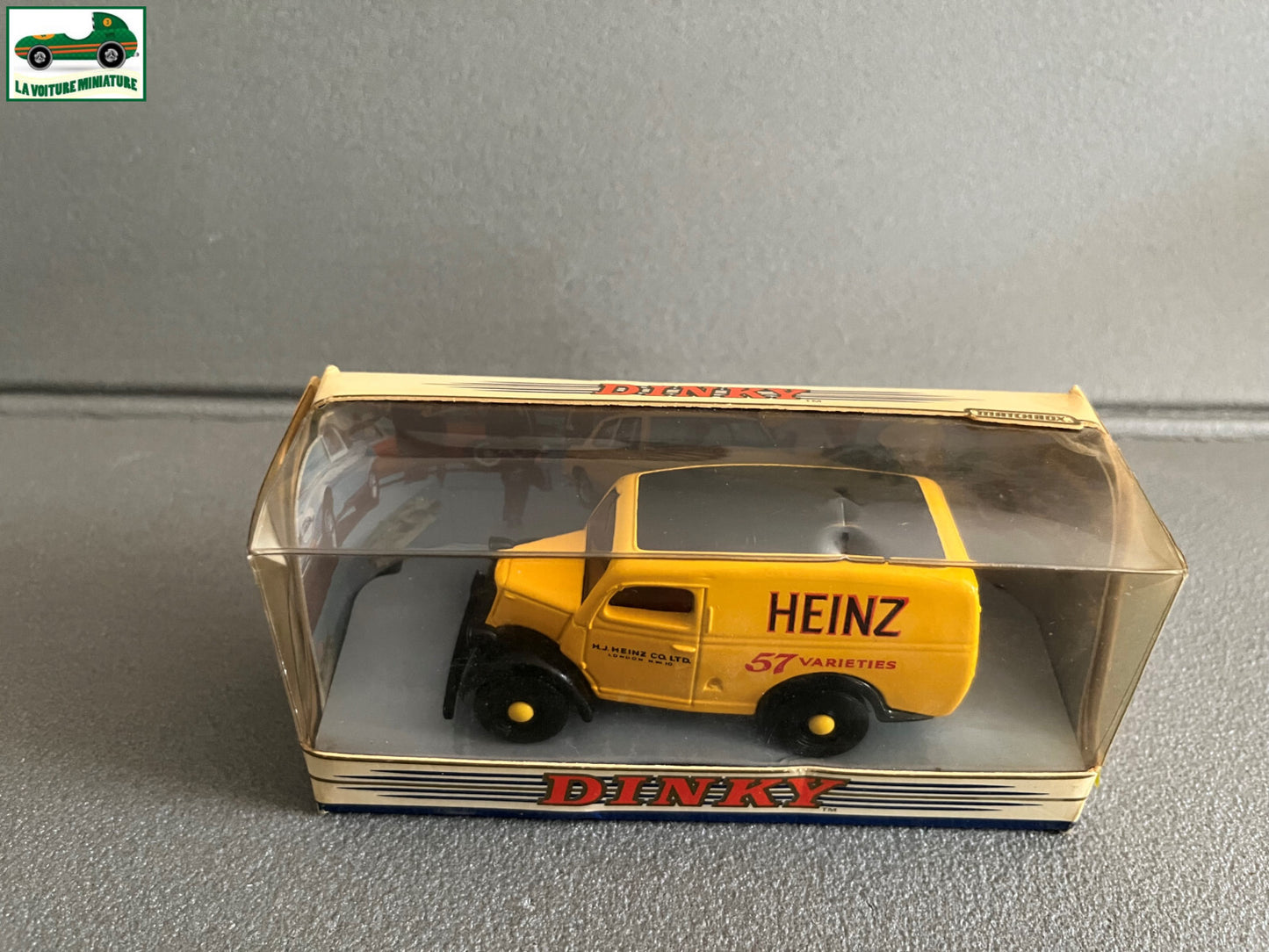 Voiture Miniature 1950 Ford E83W 10 CWT Van DY-4 Heinz Dinky Matchbox au 1/43