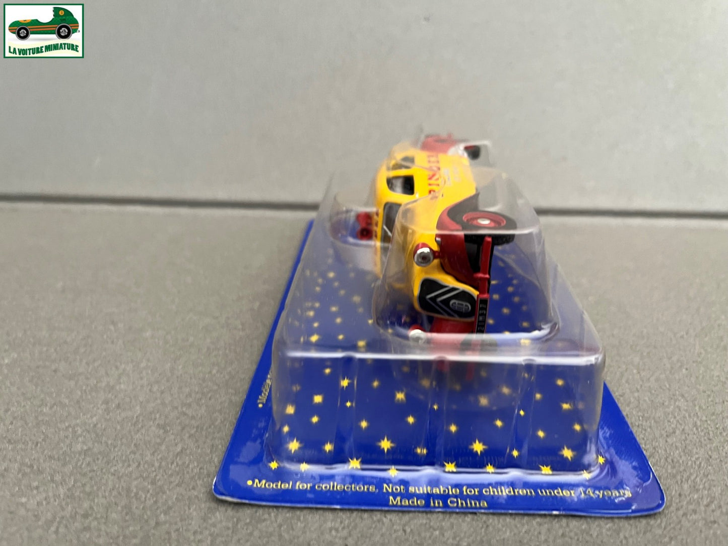 Voiture Miniature Citroen Traction Cirque Pinder Altaya 1/43