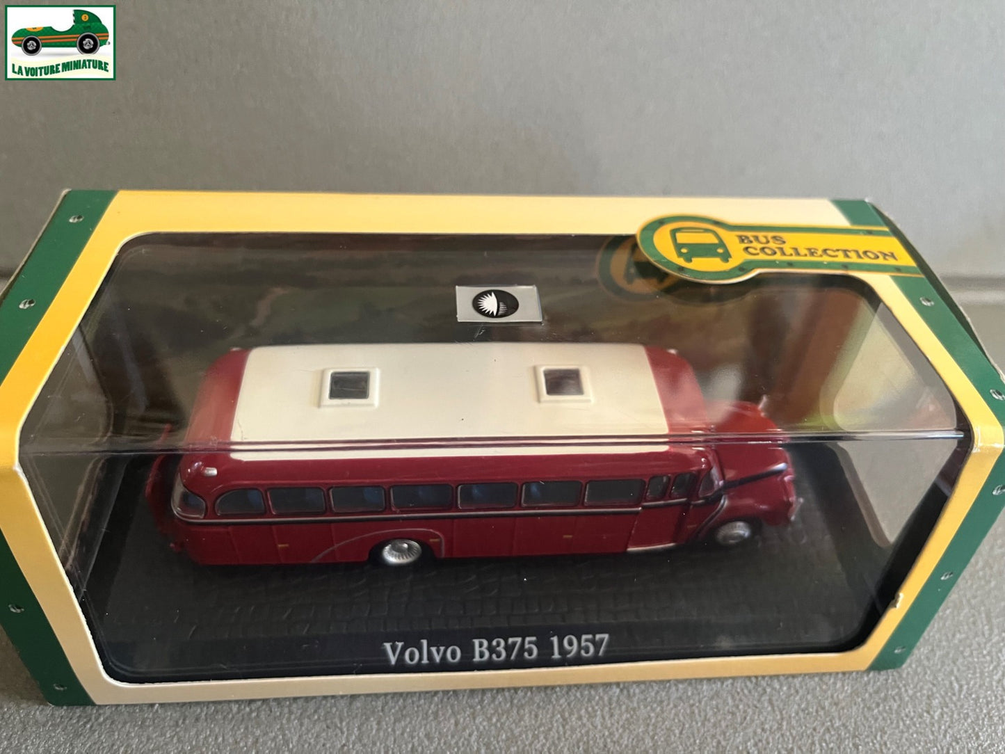 Voiture miniature Volvo B375 1957 Autobus Autocar Bus Collection Atlas 1/72