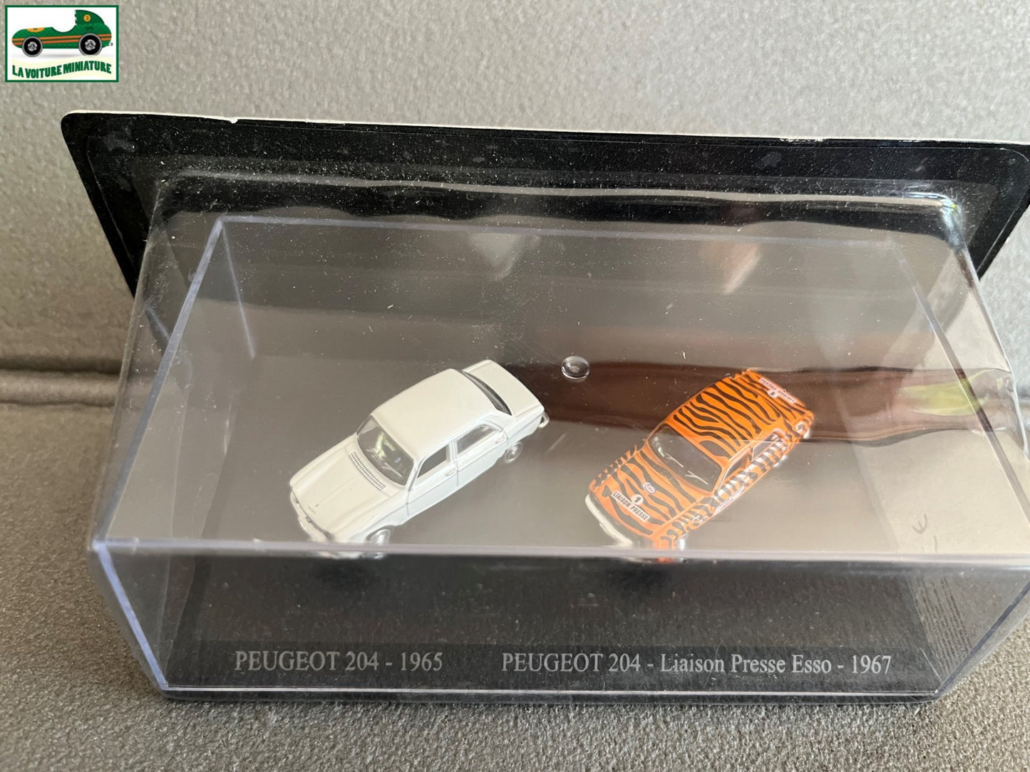 Voiture Miniature Duo Peugeot 204 1965 Esso 1967 Universal Hobbies 1/87 HO